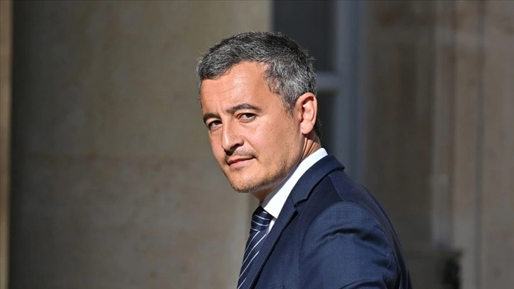 Fransa basınında, İçişleri Bakanı'nın imamları sınır dışı etmeye hazırlandığı iddia edildi