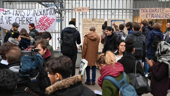 Fransa'da lise öğrencilerinin eylemleri sürüyor: 32 öğrenci gözaltında