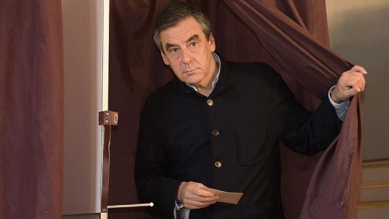 Fransa'da merkez sağın cumhurbaşkanı adayı Fillon oldu