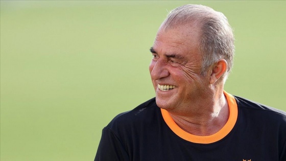 Futbol dünyasının ünlü isimlerinden Fatih Terim'e doğum günü kutlaması