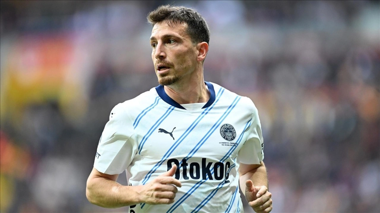 "Futbolda bahis" soruÅŸturması kapsamında gözaltına alınan Mert Hakan YandaÅŸ tutuklandı