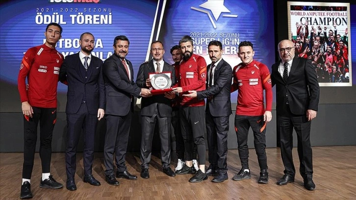 Futbolda Tarih Yazanlar Ödülü, Ampute Milli Takımı'na verildi