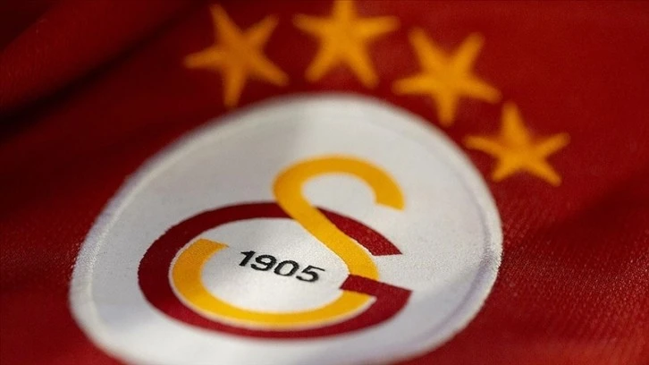 Galatasaray 5 futbolcusu ile sözleşme uzattı