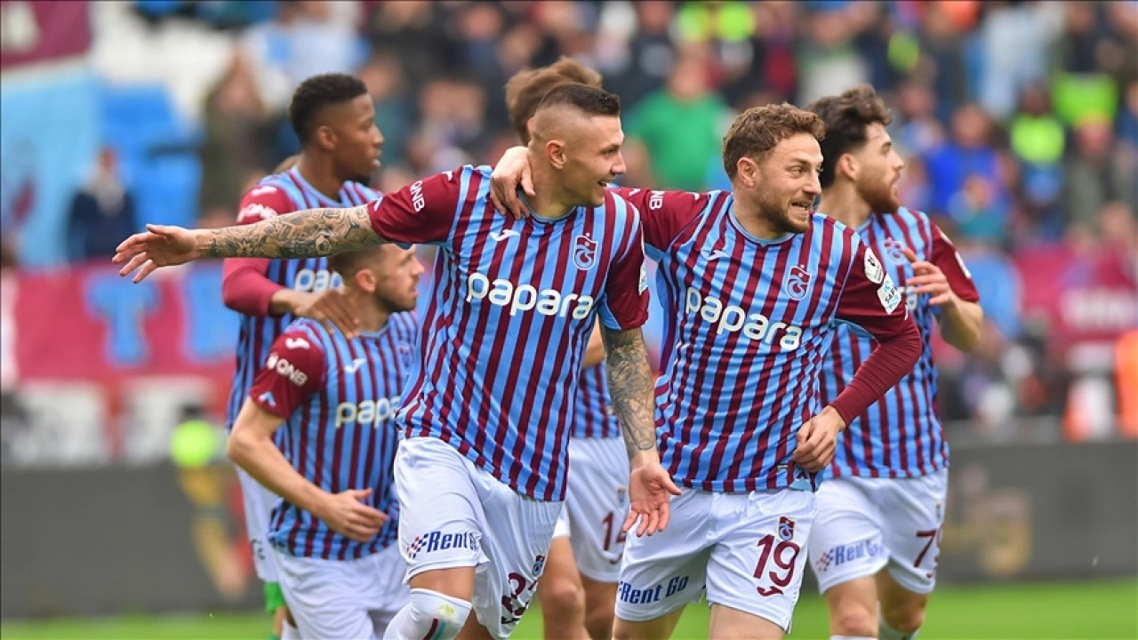 Galatasaray'ı konuk edecek Trabzonspor, iç sahada daha iyi