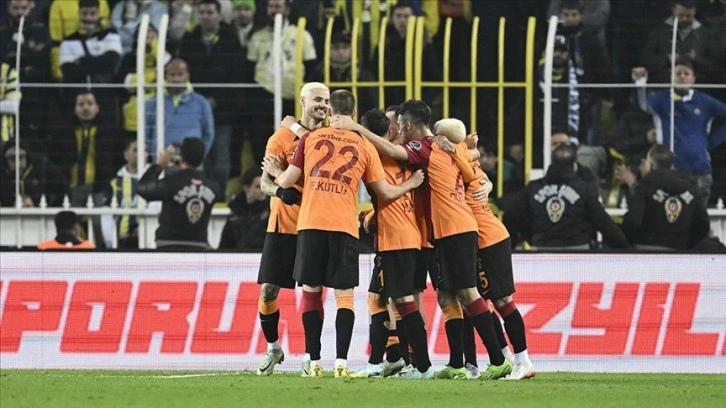 Galatasaray, Kadıköy'de liderliğini perçinledi