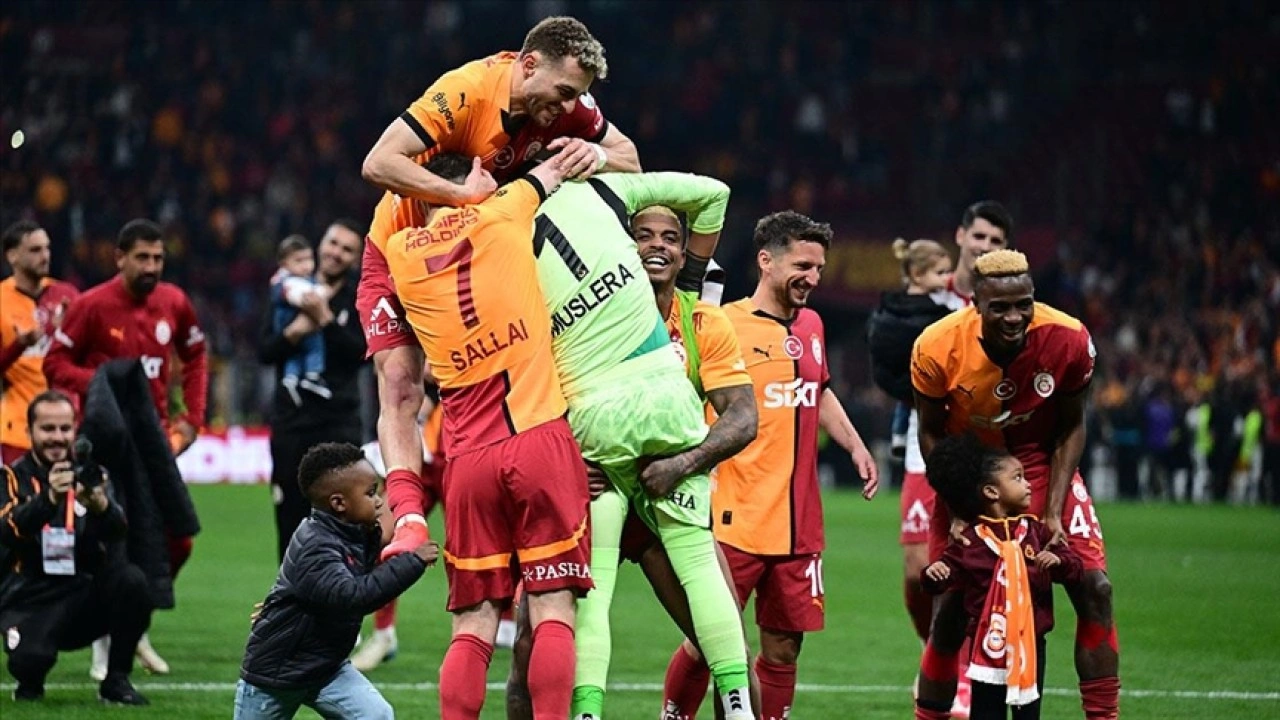 Galatasaray kadro istikrarıyla şampiyonluğa yürüyor