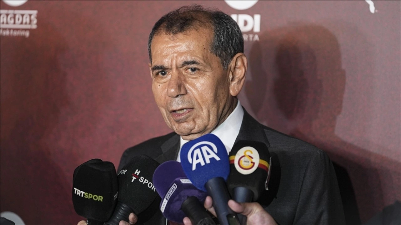 Galatasaray Kulübü Başkanı Dursun Özbek, Alanyaspor ve Liverpool maçlarından umutlu