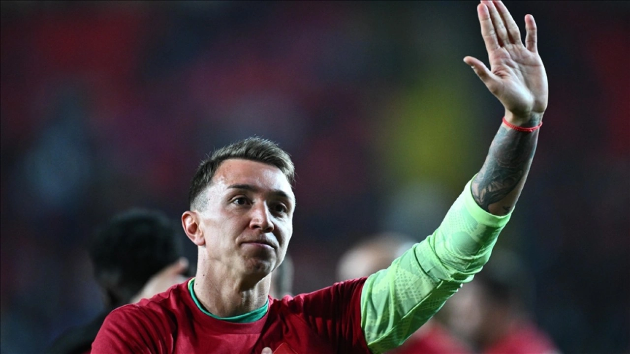 Galatasaray, Muslera'yı 1 sezon daha takımda tutmak istiyor