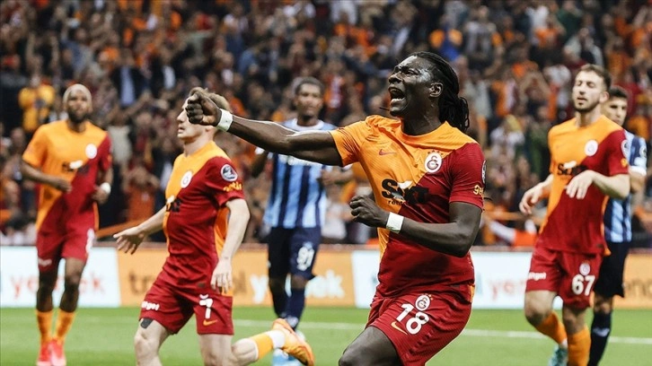 Galatasaray, taraftarına galibiyetle veda etti