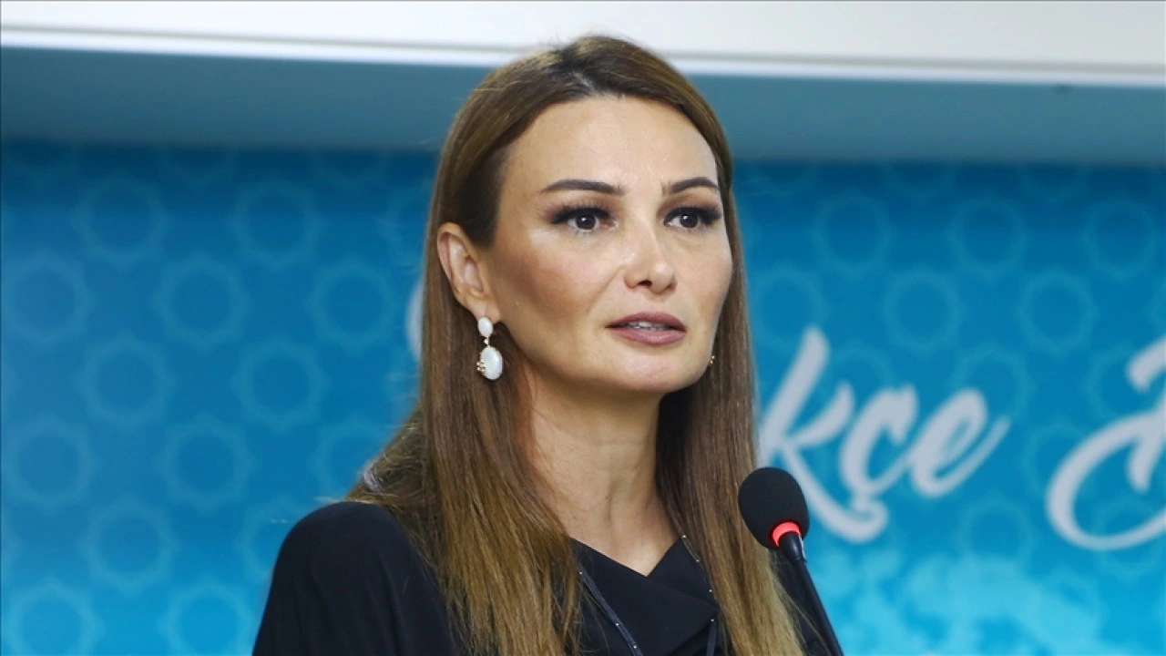 Gazetecilikten siyasete, Türk dünyasına adanmış bir hayat: Ganire Paşayeva