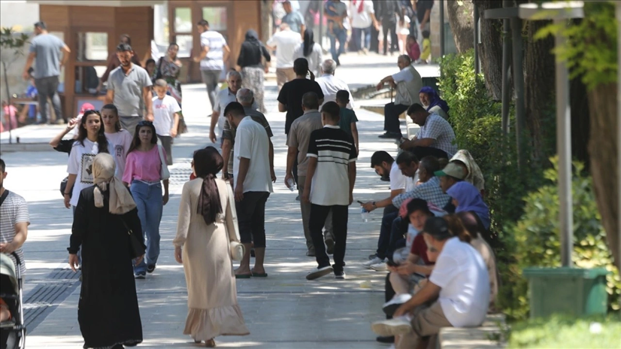 Gaziantep ve çevre illerde sıcak hava etkili oluyor