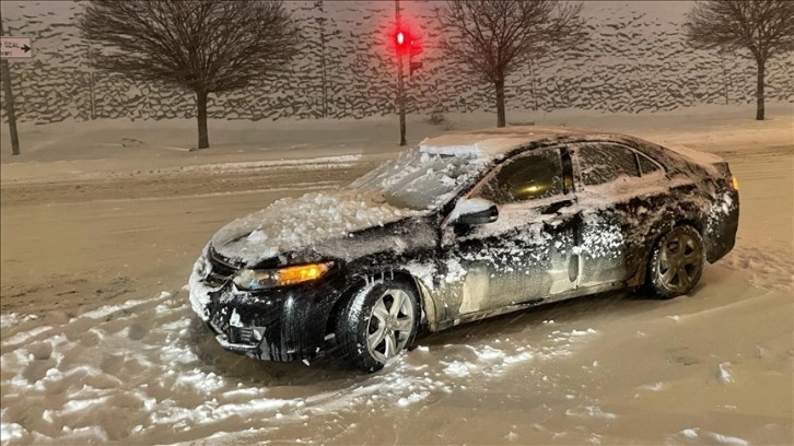 Gaziantep'te kar yağışı nedeniyle il dışına araç çıkışı durduruldu