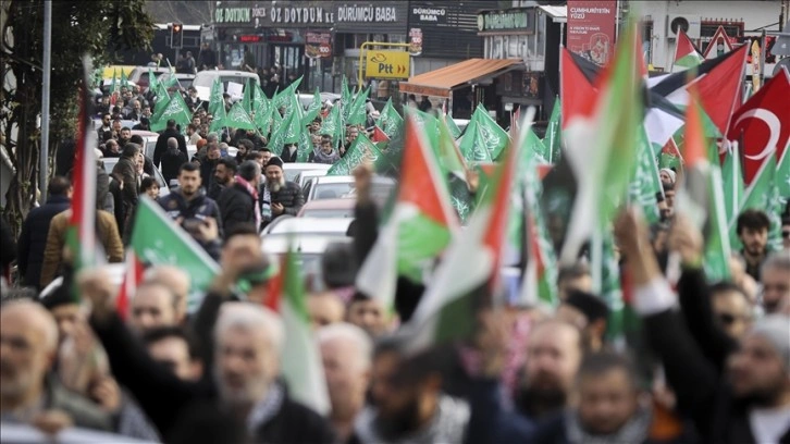 Gazze Dayanışma Platformu, Gazze'ye yönelik saldırıları protesto etti