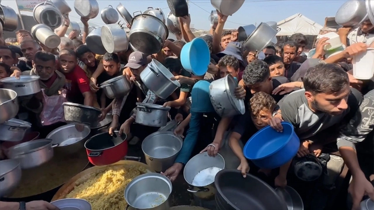 Gazze'de ateşkese rağmen "açlık kuyrukları" devam ediyor