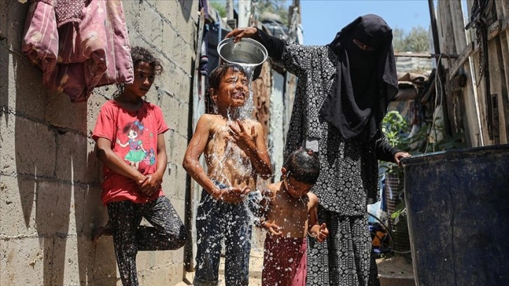 Gazze Şeridi'nde artan sıcaklar yoksul halkın sıkıntılarını ikiye katlıyor