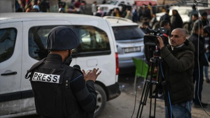 Gazze'deki Filistinli gazeteciler, hayatları pahasına gerçekleri aktarmaya devam ediyor