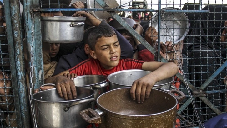 Gazze'deki hükümetten, yardım girişinin azaldığı Gazze'nin kuzeyinde 'kıtlık uyarısı'