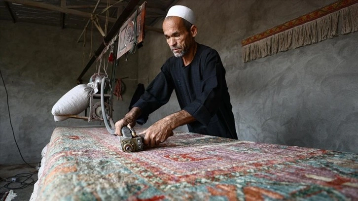 Geleneksel Afgan halısı, Türkiye'den dünya pazarına ulaşıyor