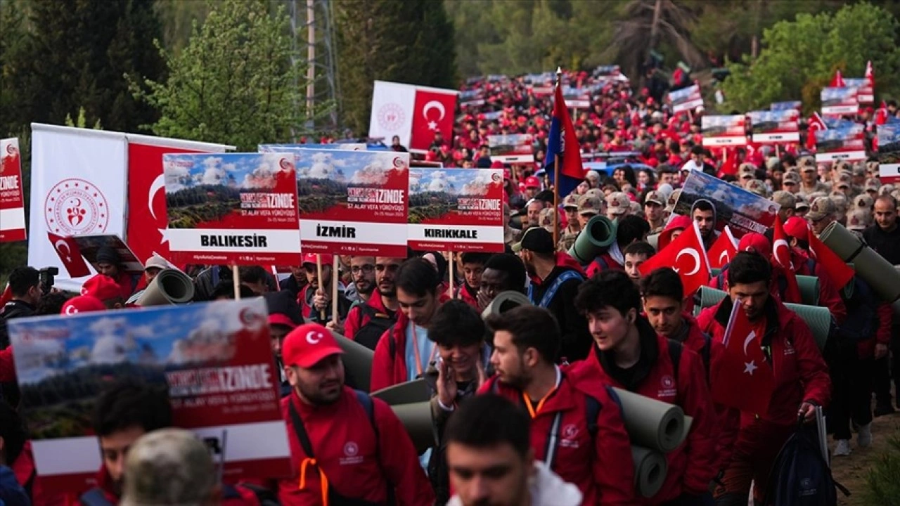 Gelibolu Yarımadası'nda 57. Alay Vefa Yürüyüşü tamamlandı