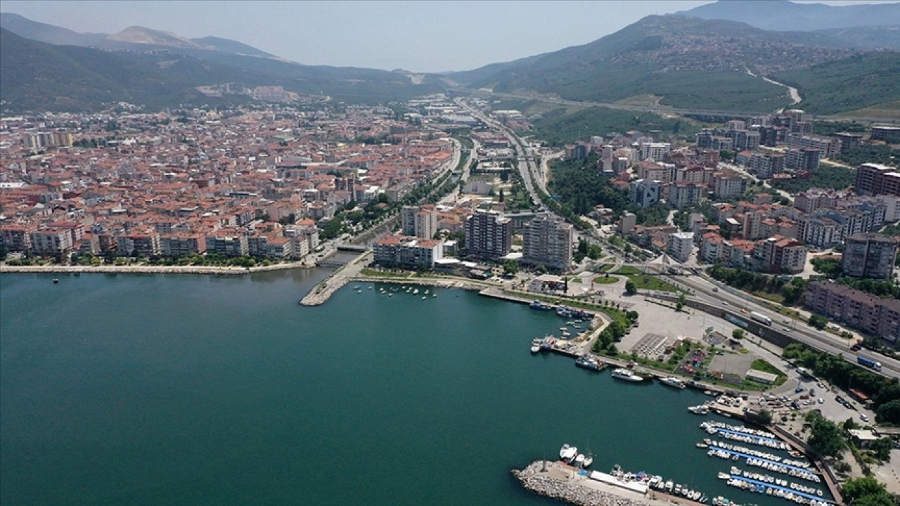 Gemlik'te üst üste deprem üreten fayın uzun dönemli hareketi bilinmiyor