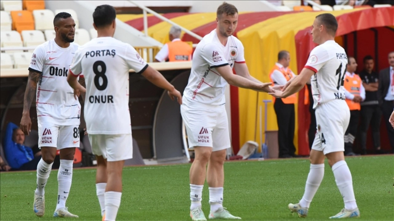 Gençlerbirliği Süper Lig'e yükseldi