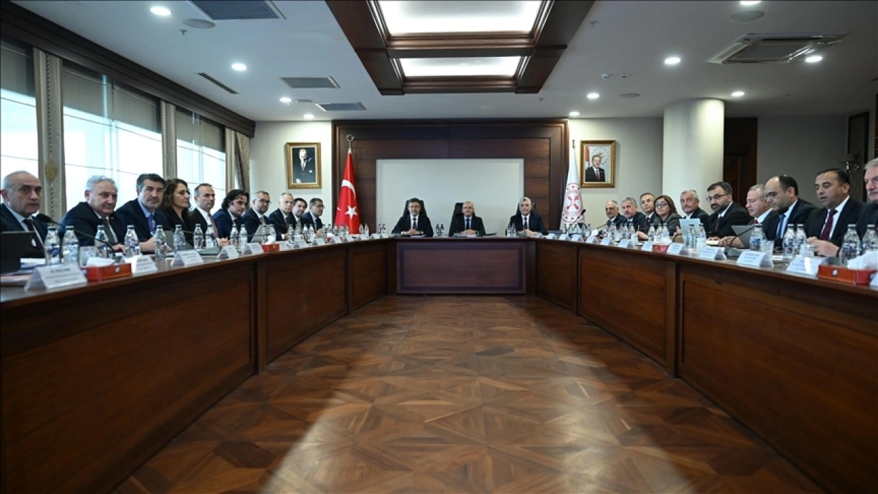 Gıda Komitesi Hazine ve Maliye Bakanı Mehmet Şimşek'in ev sahipliğinde toplandı
