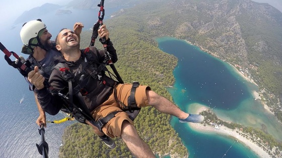 Gökyüzünde adrenalin dolu dakikalar kameraya yansıdı