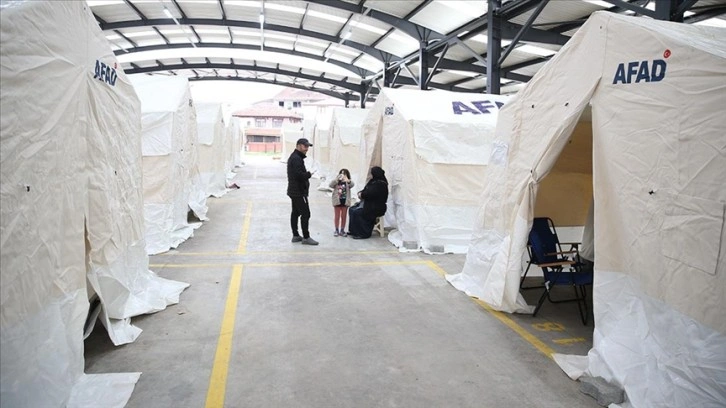 Gölcük depremindeki korkuyu Düzce'de tekrar yaşadılar