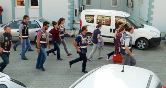 Gözaltına alınan hakim ve savcılar adliyeye çıkartıldı