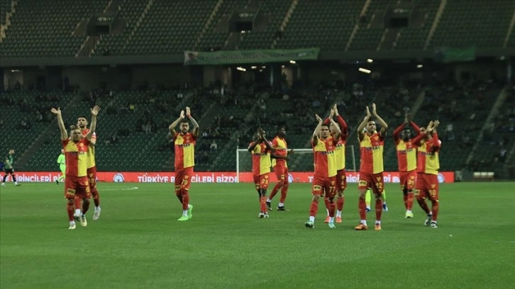 Göztepe, 100. yaşını Süper Lig'de kutlamak istiyor