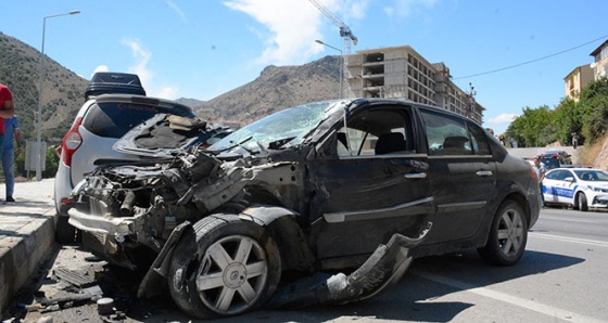 Gümüşhane’de zincirleme trafik kazası: 4 yaralı