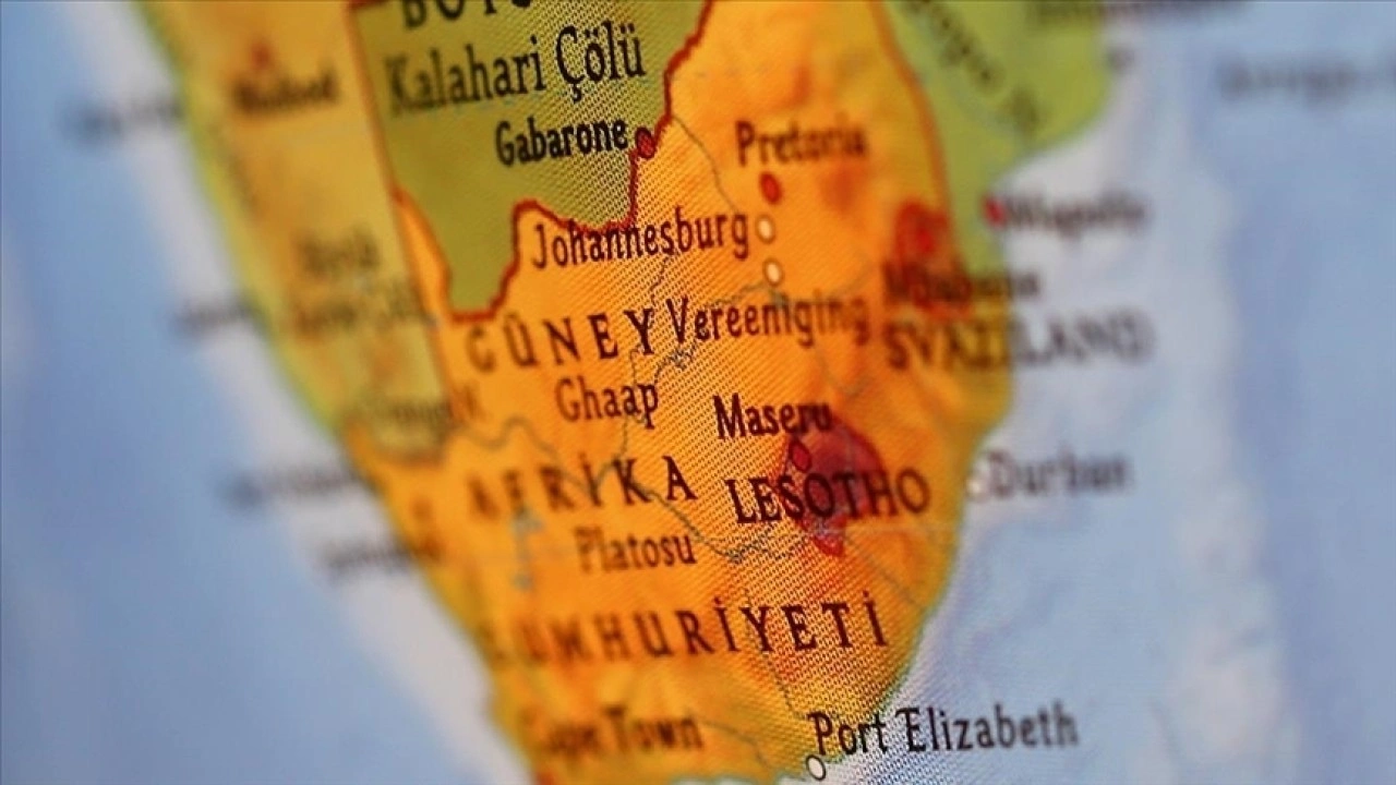 Güney Afrika, 153 Filistinlinin ülkeye getiriliÅŸ sürecini soruÅŸturuyor