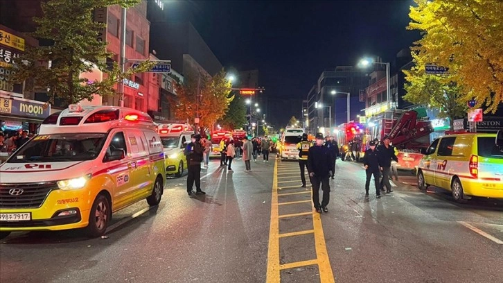 Güney Kore'de Cadılar Bayramı kutlamalarındaki izdihamda ölenlerin sayısı 153'e yükseldi