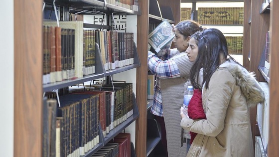 Güneydoğu'nun en büyük kütüphanesi Mardin'de hizmete açıldı
