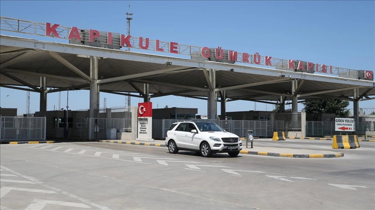 Gurbetçilerin Türkiye'ye gelişleri sürüyor