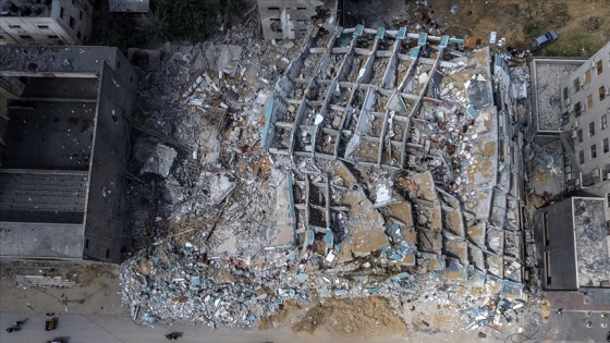 Haaretz: İsrail, Gazze'deki 13 katlı binayı basın ofislerinin bulunduğunu öğrenmesine rağmen vu