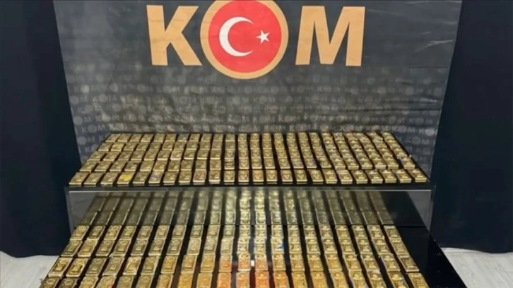 Hakkari'de 221 kilogram kaçak külçe altın ele geçirildi