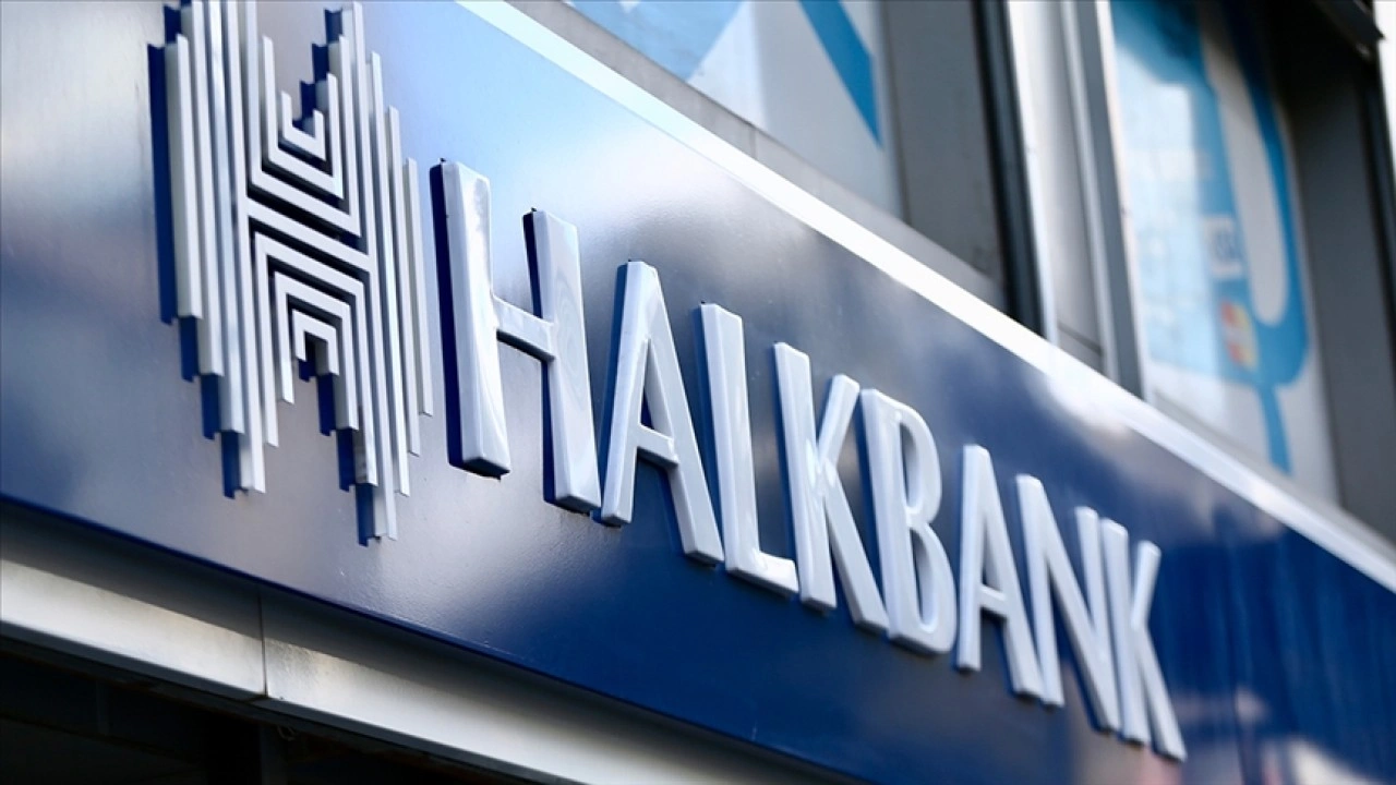 Halkbank, "şubeli" katılım bankası kurmak için BDDK'ya başvurdu