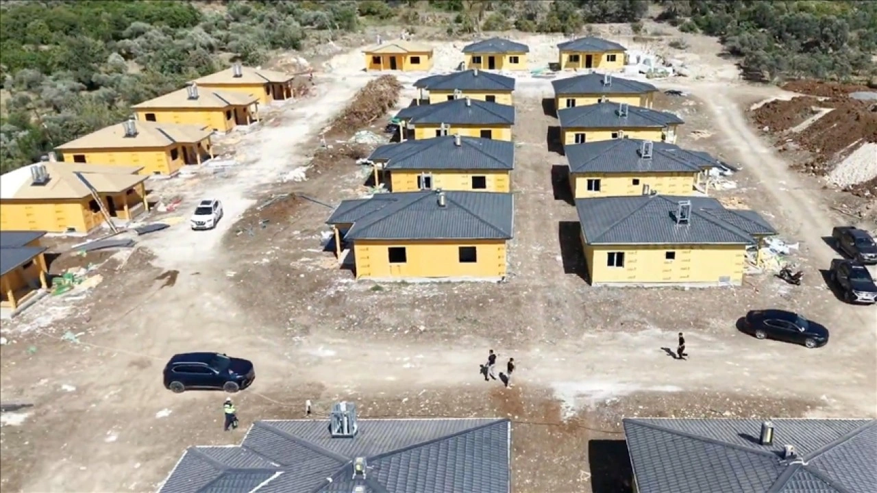 Hatay'da 256 deprem konutunun hak sahipleri belirlendi
