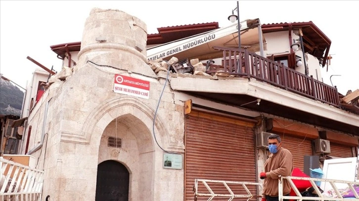 Hataylı depremzedeler, bu Ramazan teravih namazında tarihi camileri dolduramayacak
