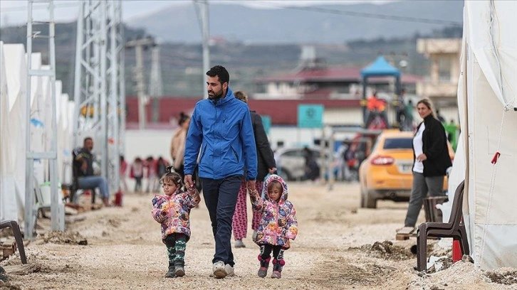 Hataylı depremzedeler kayıplarına rağmen umutlarını yitirmedi