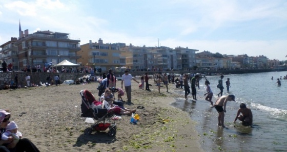 Havalar ısındı, Mudanya sahilleri doldu taştı