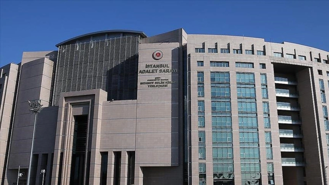 Hazreti Muhammed'in karikatürünü yayımlayan dergiye mali suçlar soruşturması
