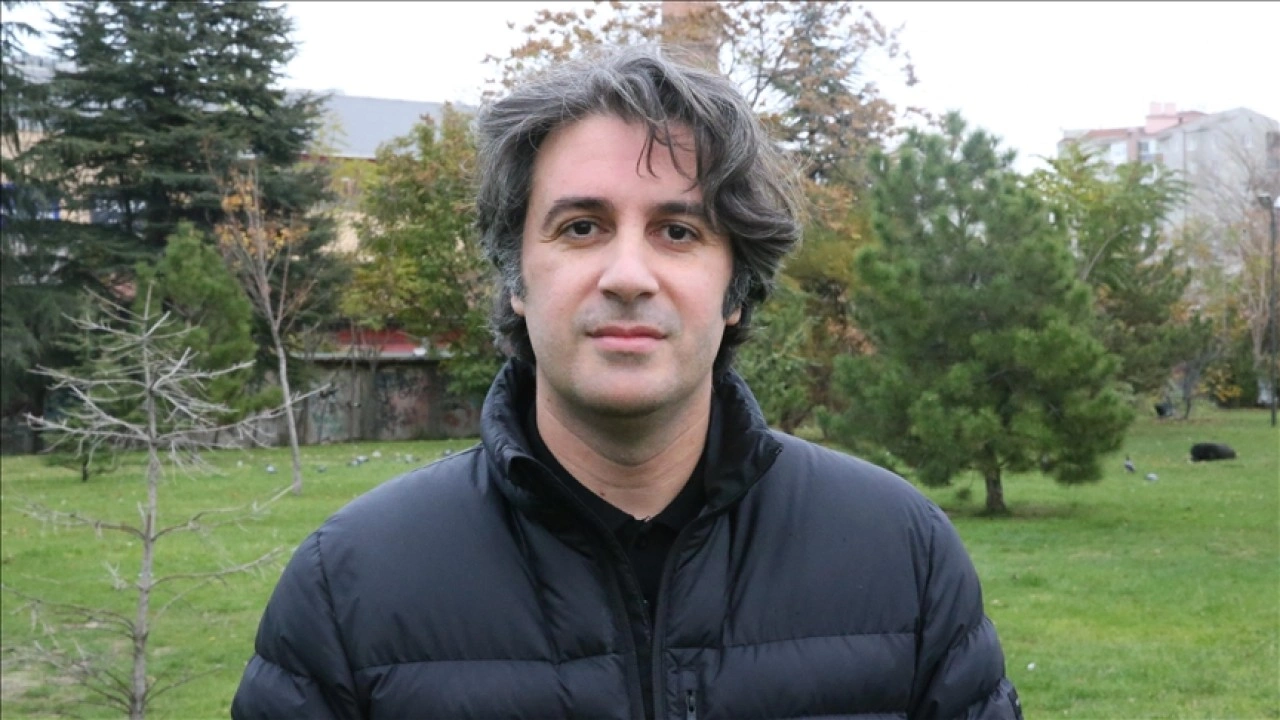 Hesabına yanlışlıkla 2,3 milyon lira gönderilen akademisyen parayı bankaya iade etti