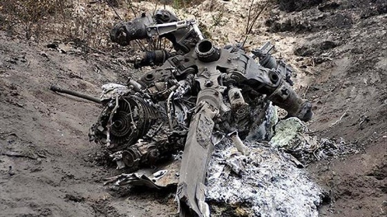 Hindistan'da askeri helikopter düştü: 3 ölü
