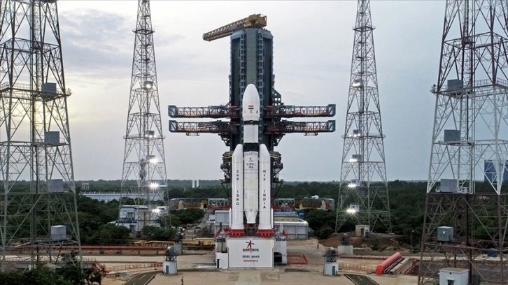 Hindistan'a ait uzay keşif aracı, Ay'ın güney kutbundaki görevini tamamladı