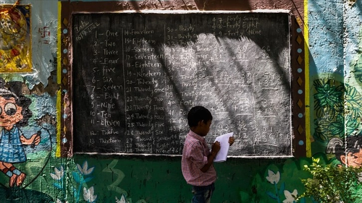 Hindistan'da okulların yüzde 66'sı geçen eğitim döneminde internete erişemedi