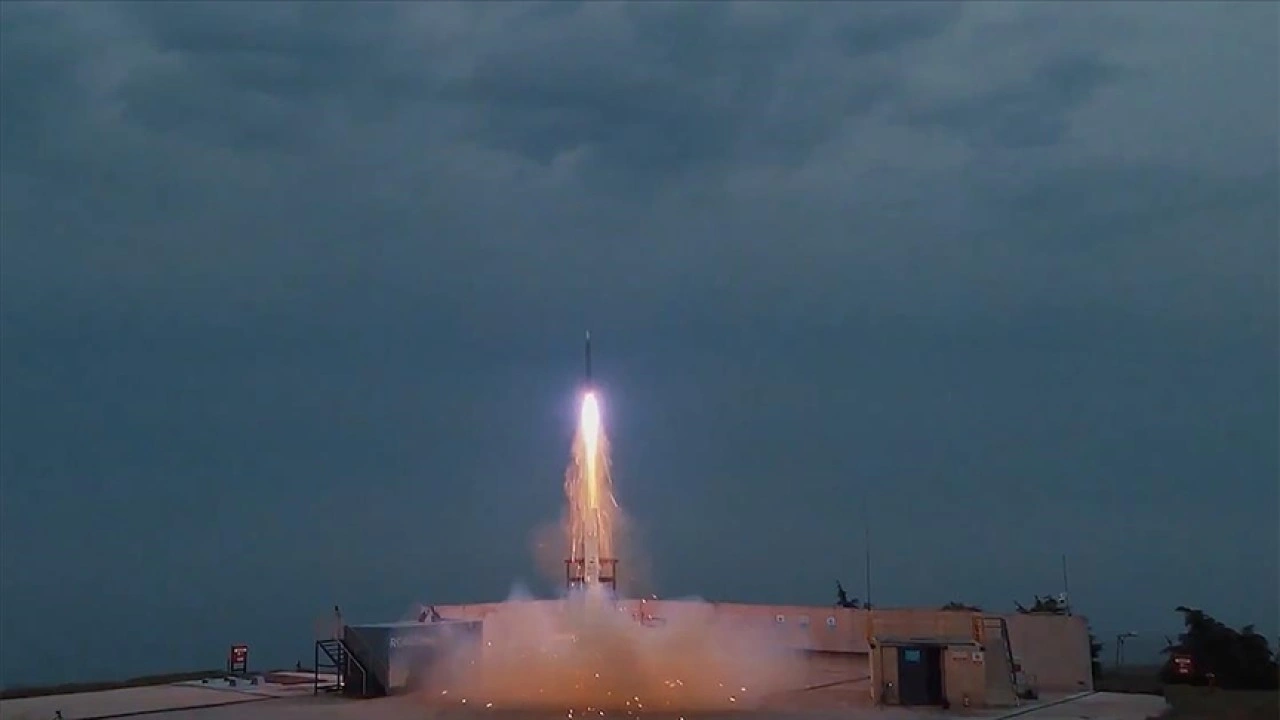 HİSAR-D RF hava savunma füzesinden hedefe tam isabet