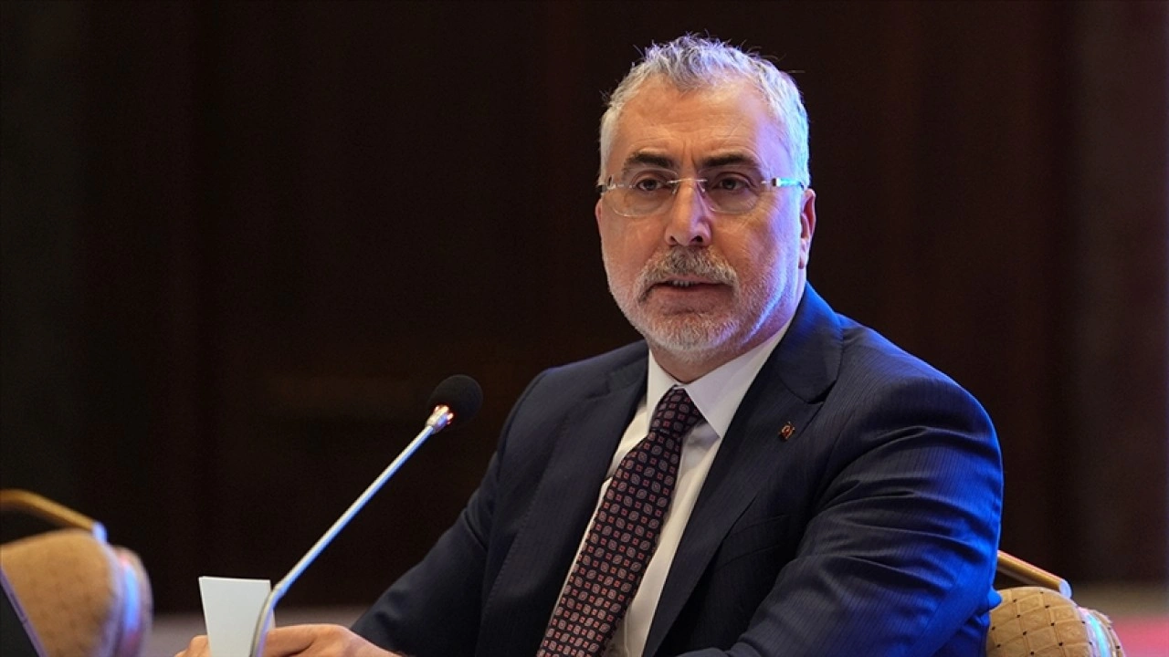 Hükümet, kamu işçisi için zam teklifini bayramdan sonra verecek