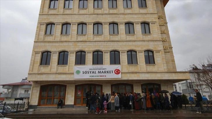 Hulusi Efendi Vakfı, Elbistan'da 'Sosyal Market' açtı